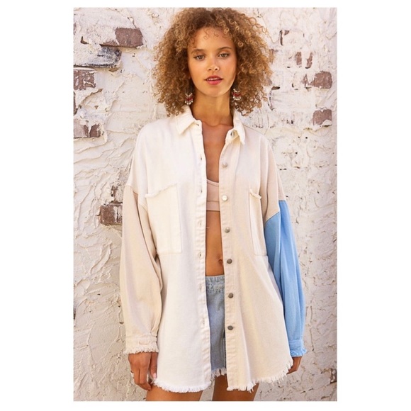 🌷NEW POL Half And Half Design Shacket With Balloon Style Sleeves🌷 - Picture 4 of 10